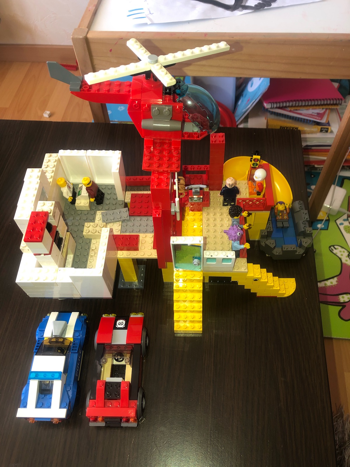 La construction de LEGO d'Adam